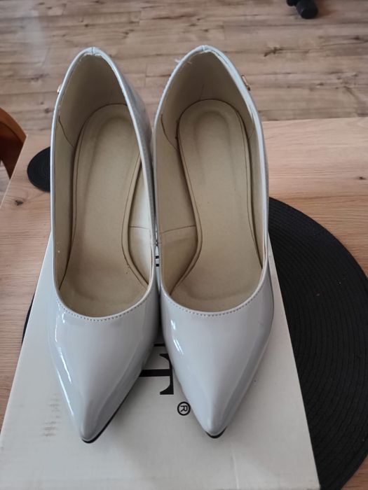 Buty szare szpilki nowe