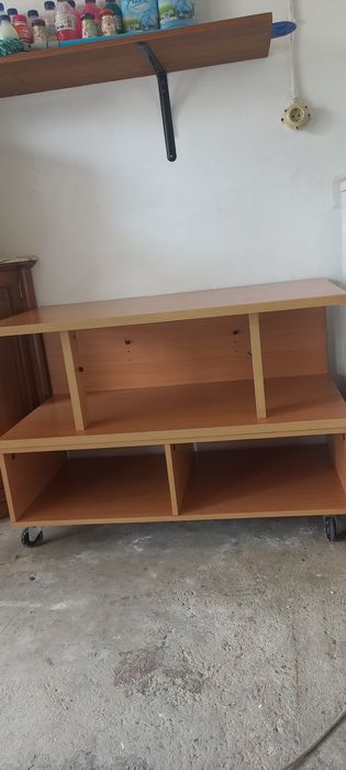Movel para tv com rodas