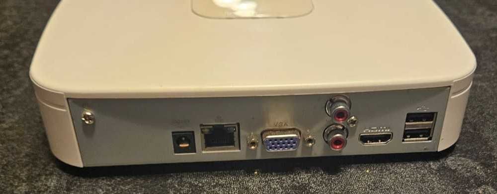 Rejestrator Dahua NVR4108-4KS2  wraz z  dyskiem HDD,