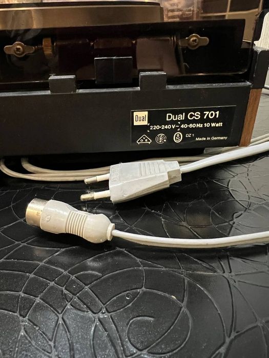 Dual CS 701 ТОП Вініловий програвач