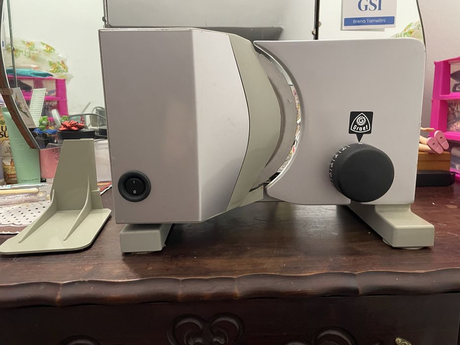 Fatiador elétrico Graef - Para presunto, queijos e pão