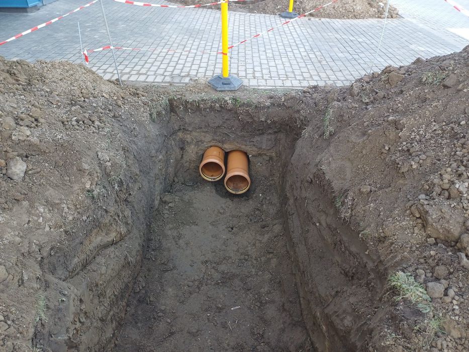 PRZECISKI  PRZEWIERTY wbijanie  i wciąganie RUR  pod drogą kostką itp