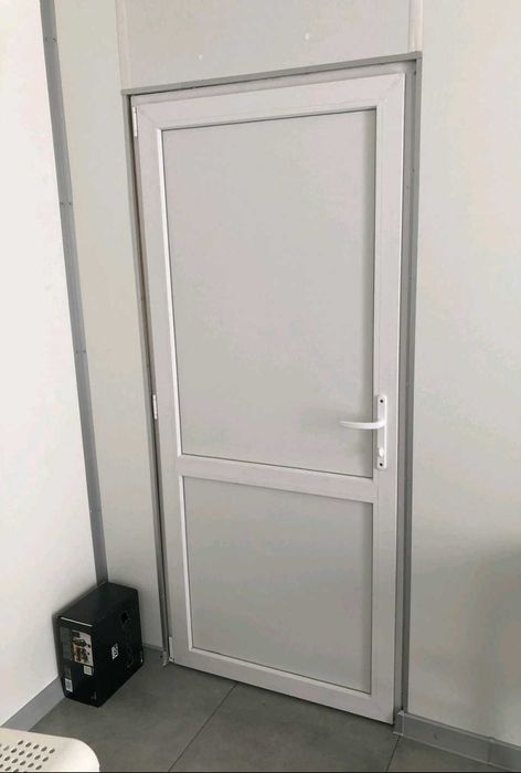 Двері металопластикові 800х2000мм, стеклопакеты, окна, двери Стеко