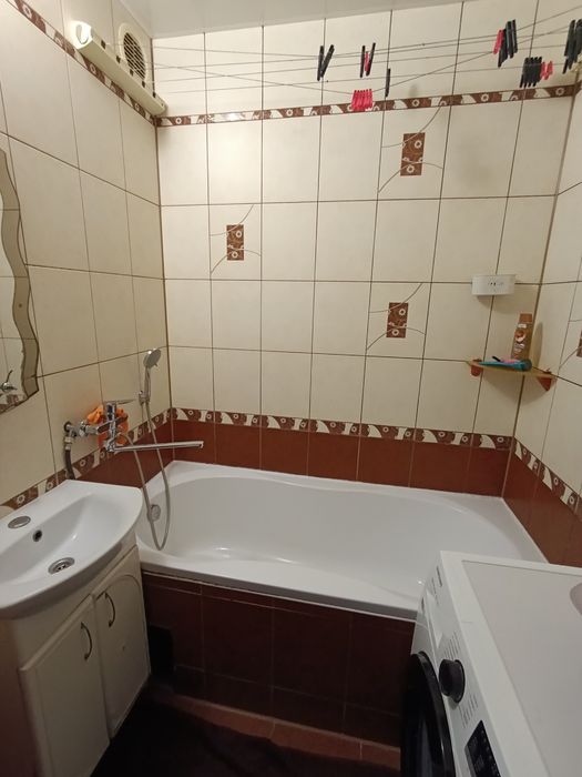 # Здам 2 кім.квартиру на Ст.Бандери