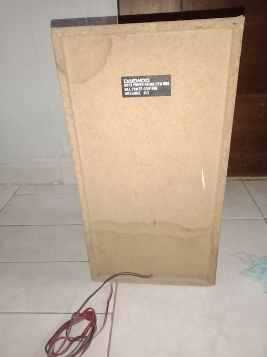 Colunas De Som. Artigos Usados.