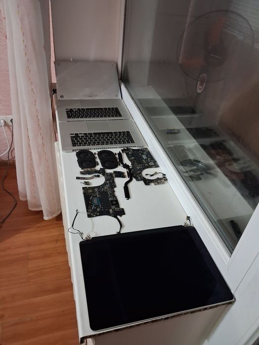 Macbook pro a1398 mid 2012/2013 есть все по детально не целый