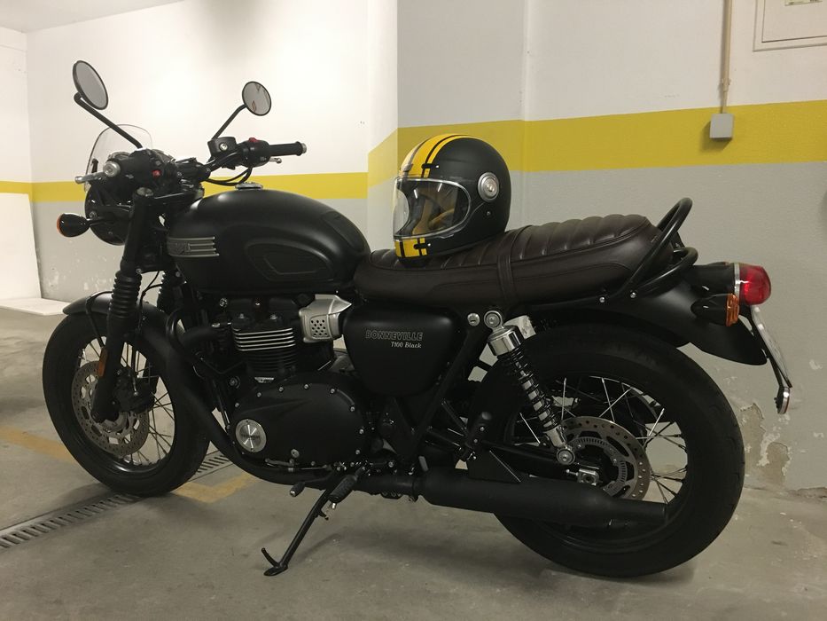 TRIUMPH BONNEVILLE T100 Black Edition Mate