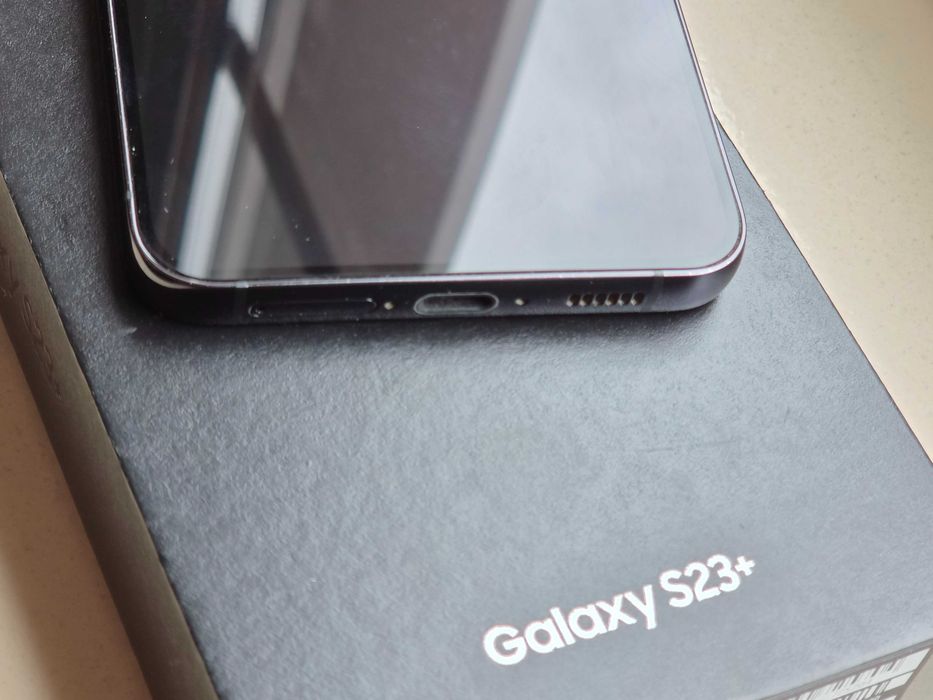 Samsung Galaxy S23+ 256GB 8GB RAM Dual Sim Etui, szkła hartowane