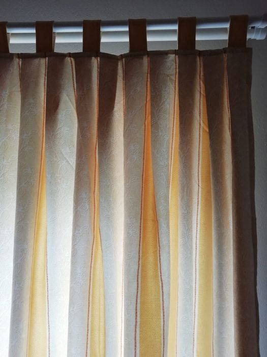 Par de cortinados usado