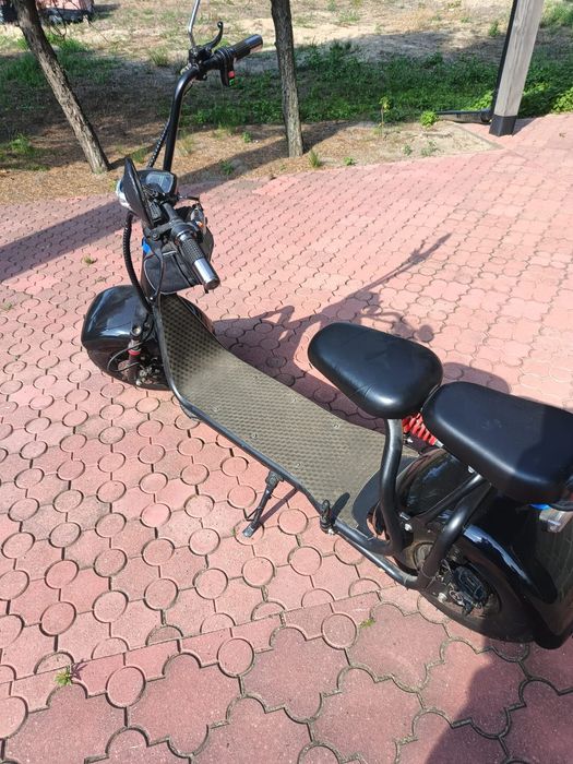 Skuter elektryczny