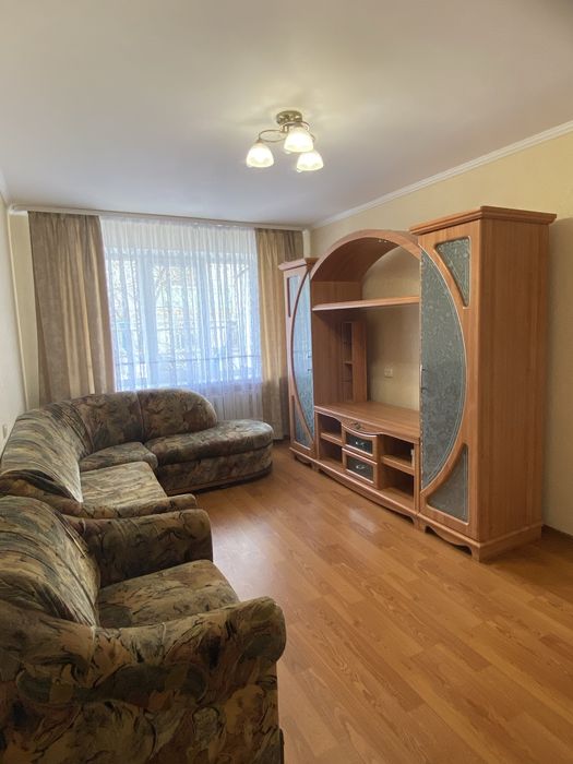 Здам 2 кімнатну квартиру, вул. Захисників України