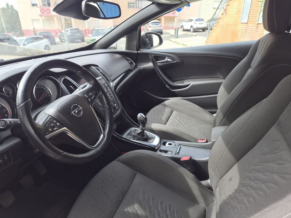 Recente Lindíssimo Com poucos kms, impecável, aceito retoma