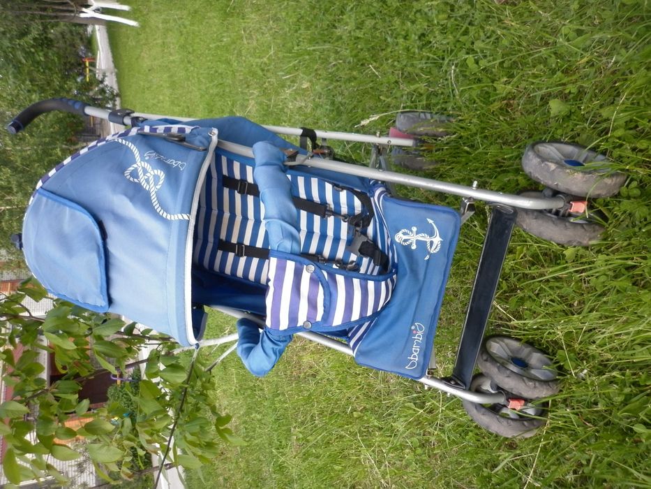 Коляска прогулочная