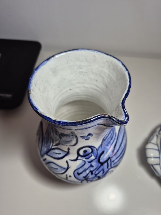 Louça de barro e cerâmica azul e branca423647547596492802