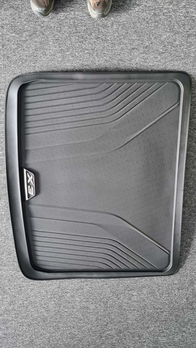 NOVO:   Capa / Protetor de bagageira BMW