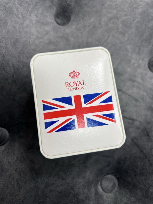 Годинник Royal London