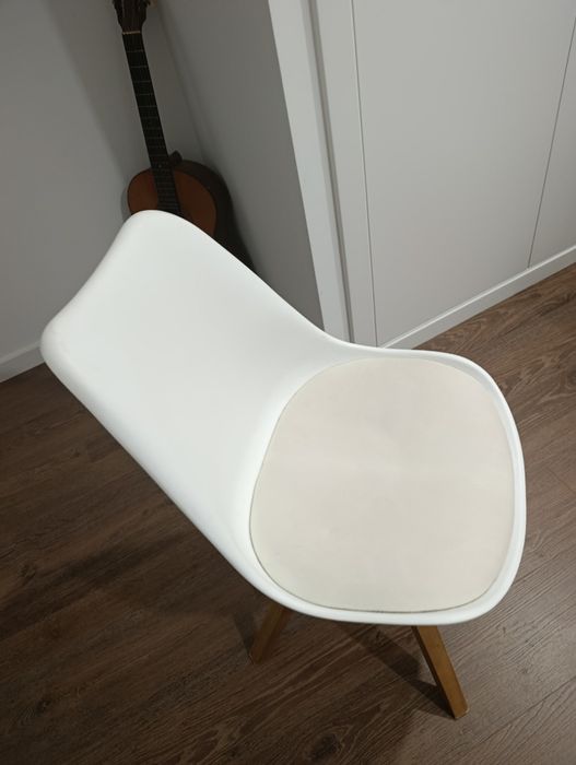 Cadeira IKEA em bom estado