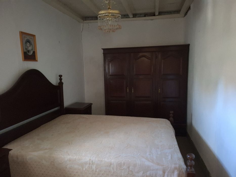 Moradia com logradouro