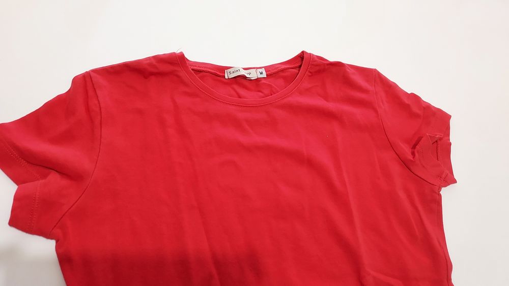 4 T-shirts básicas M-10€