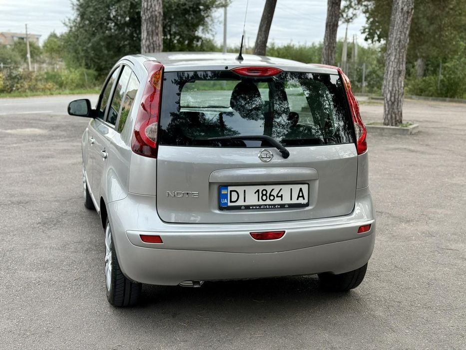 Ніссан нот.2009р.1,4 бензин