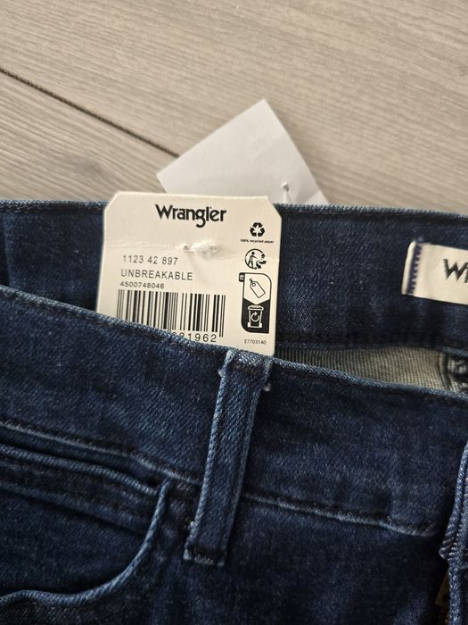 Nowe spodnie Wrangler damskie