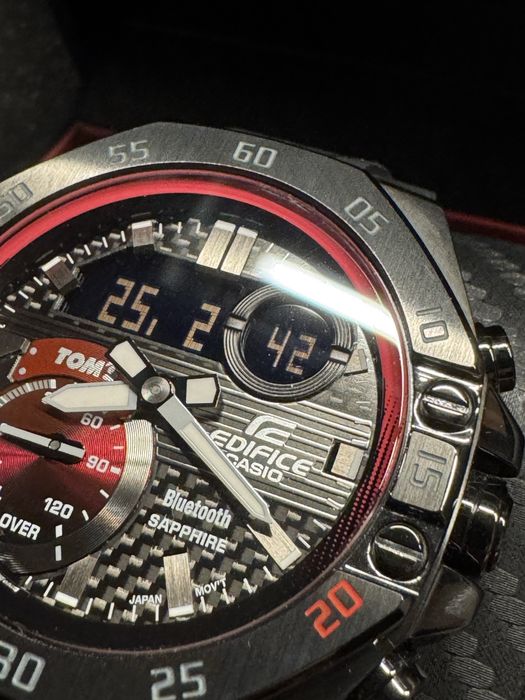 Zegarek męski Casio Edifice TOM's Limited Edition Bluetooth