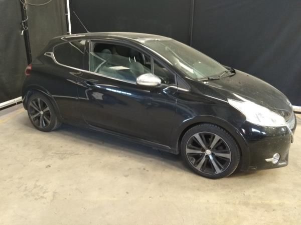 Para peças PEUGEOT 208