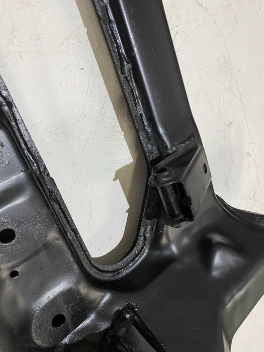 Підрамник передній Nissan X-Trail T30 подрамник передний Х-Трейл Т30