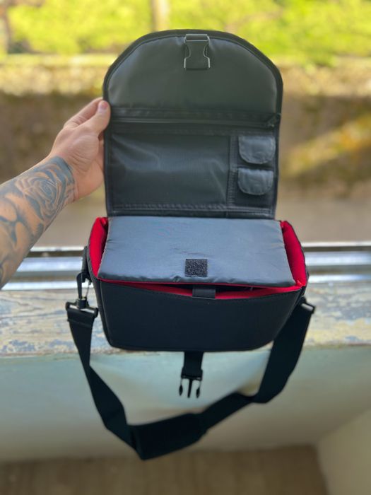 Kit Máquina Fotográfica CANON EOS 2000D + 18-55 mm