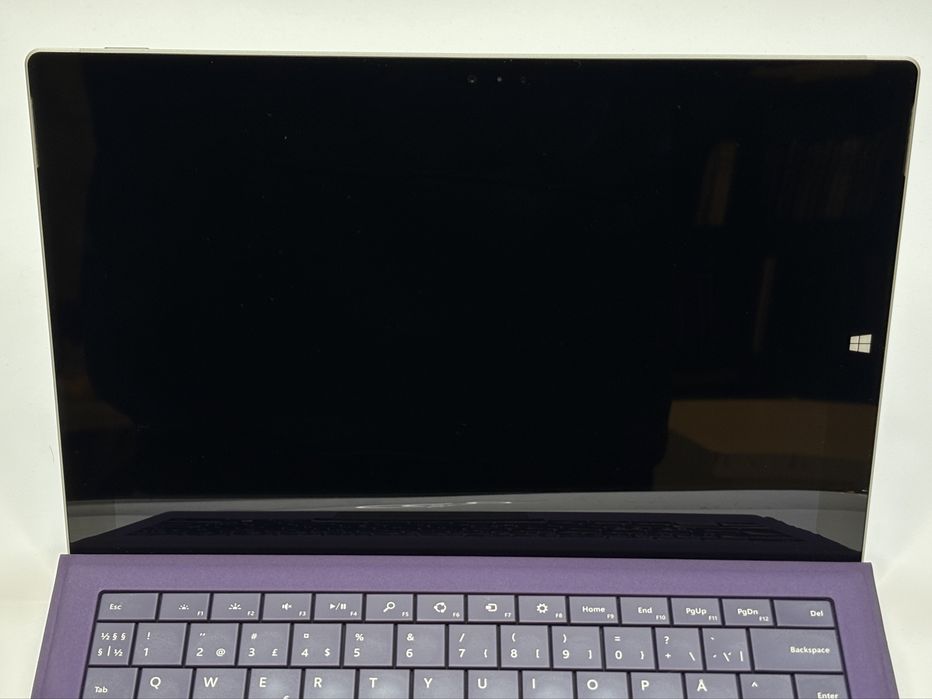 Laptop Microsoft Surface 1631 / Win8Pro/ 128GB