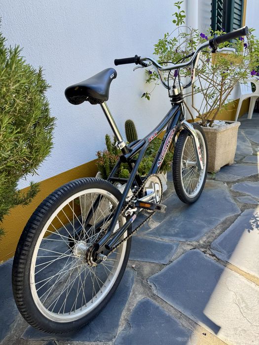 Bicicleta BMX GT Vertigo