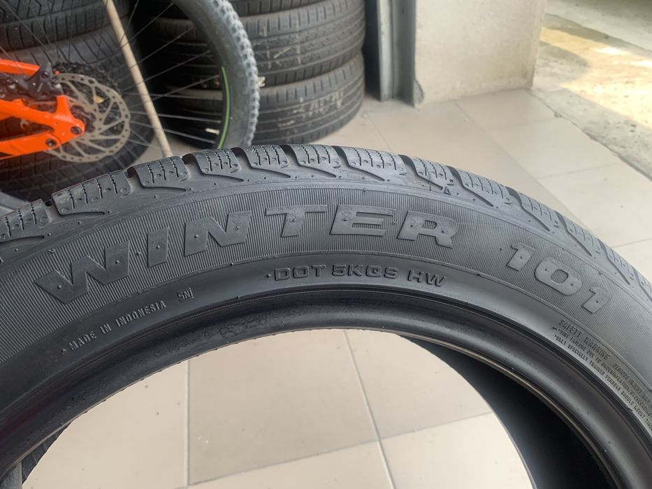 215/55/18 95Н Achilles WINTER 101