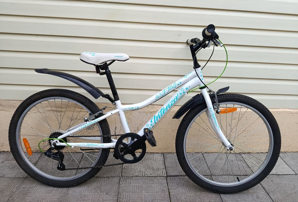 Велосипед дитячий для дівчинки.