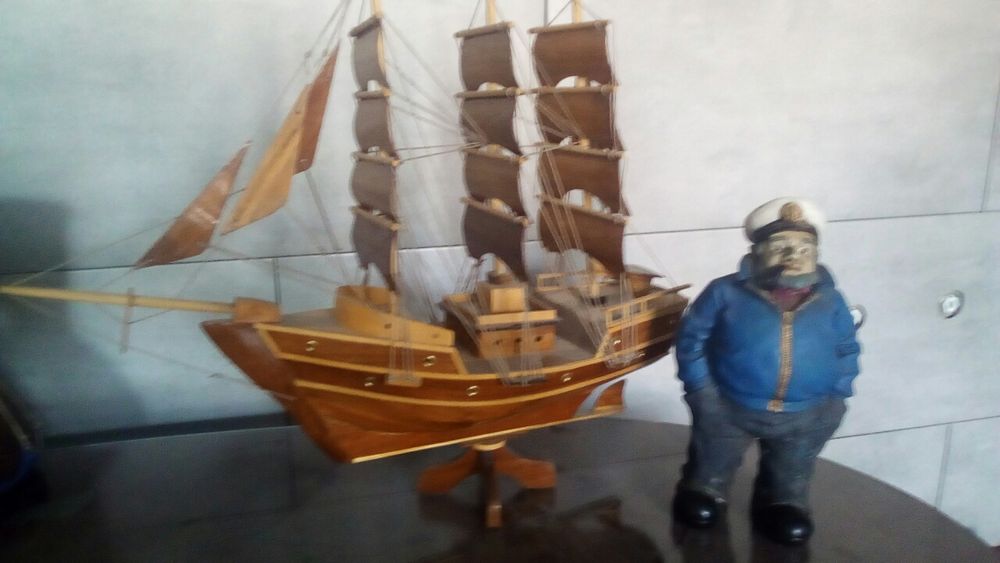 Продам Колекціонний ручної роботи з натур.дерева Корабель!