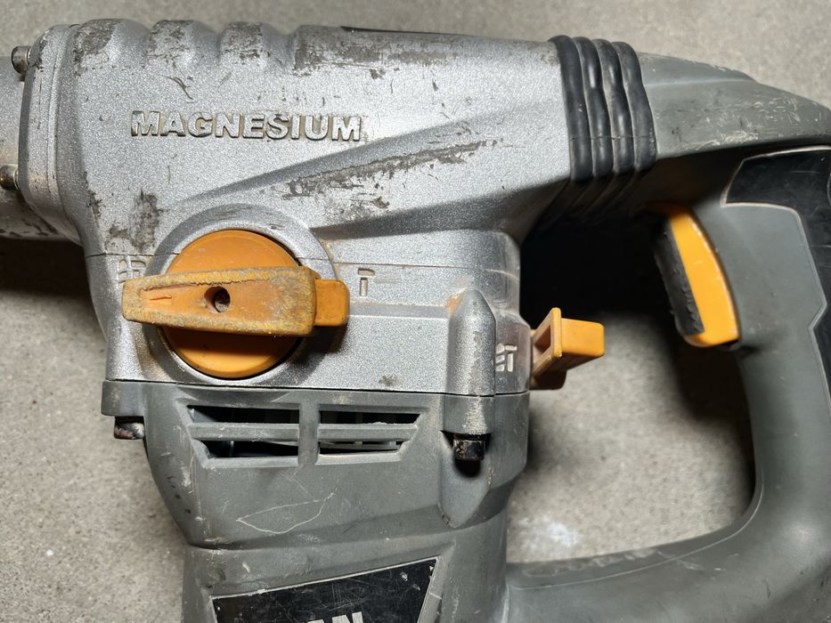 Młotowiertarka TITAN SDS