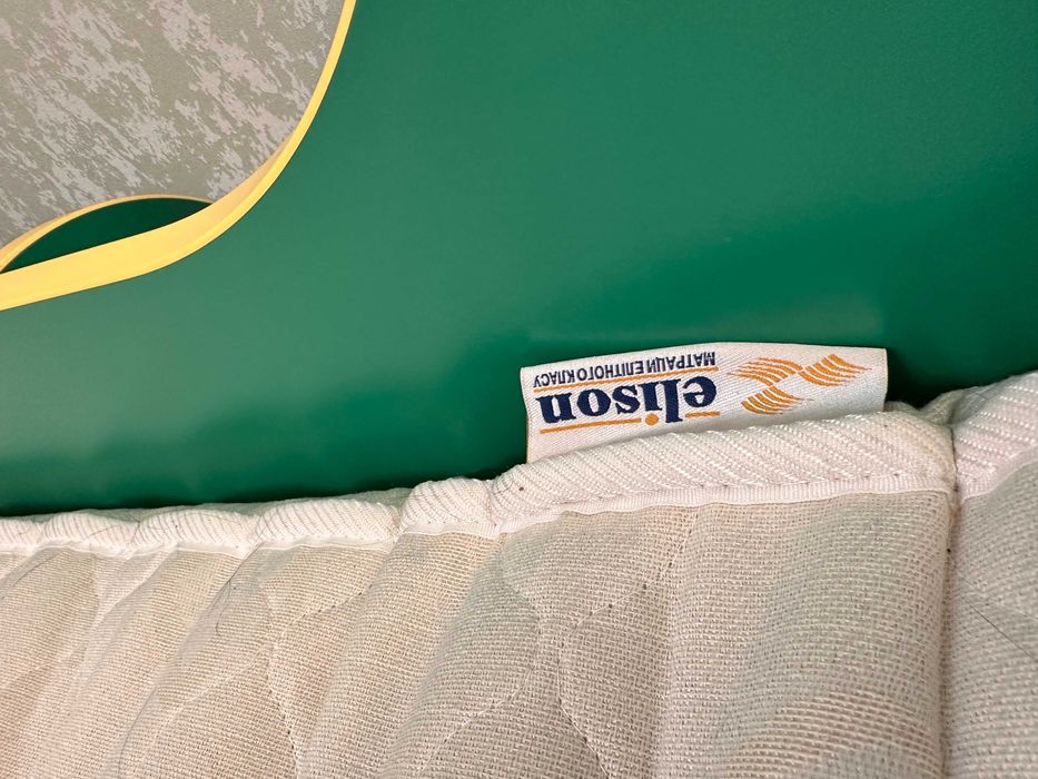 Дитяче ліжко "Трактор" б/в