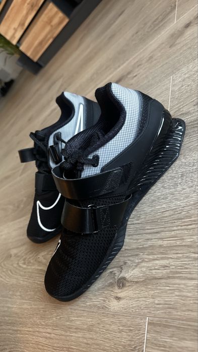 Buty do podnoszenia ciężarów Nike Romaleos 4 r. 44,5 liftery