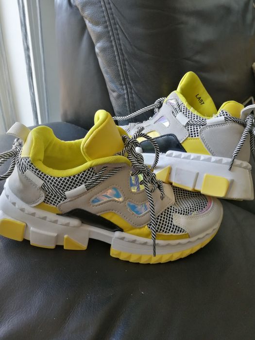 Buty fajne rozm39