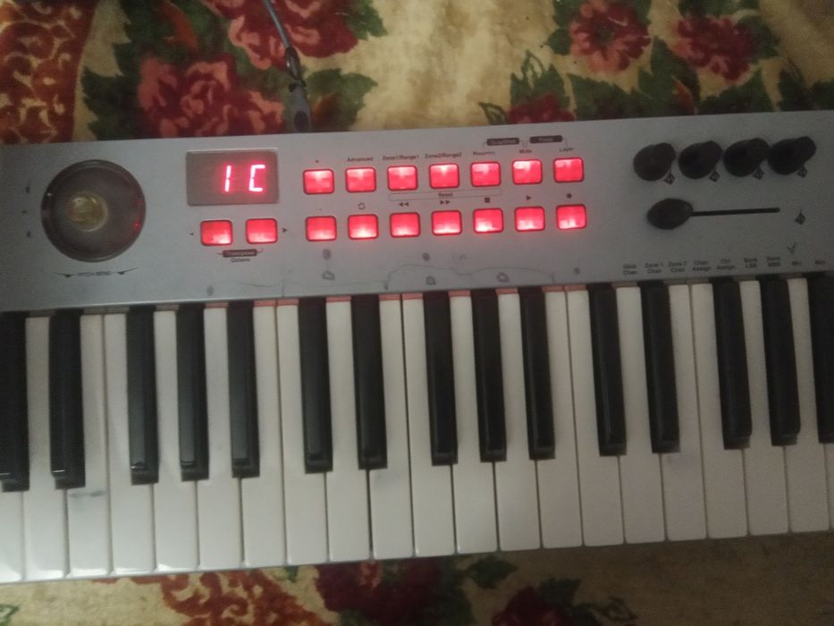 Midi-клавиатура icon neuron 5