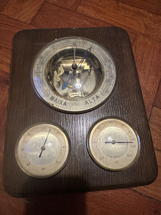 Barómetro Vintage de Parede com Higrómetro e Termómetro