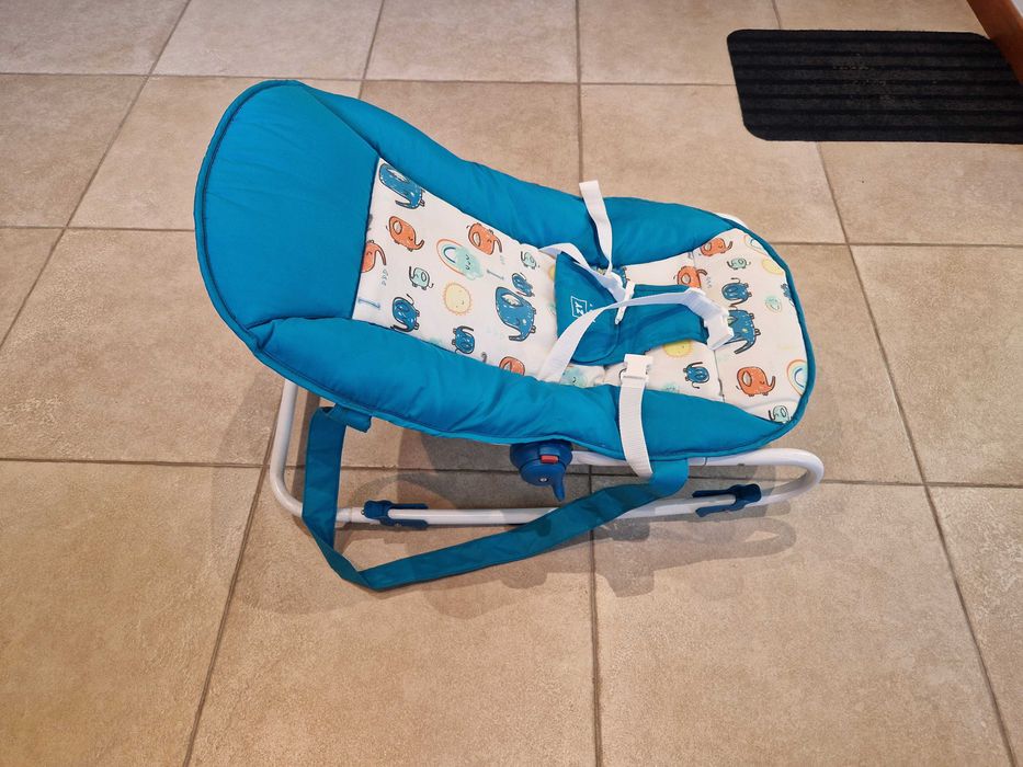 Cadeira relax/espreguiçadeira para bebé + Redutor de sanita + bacio