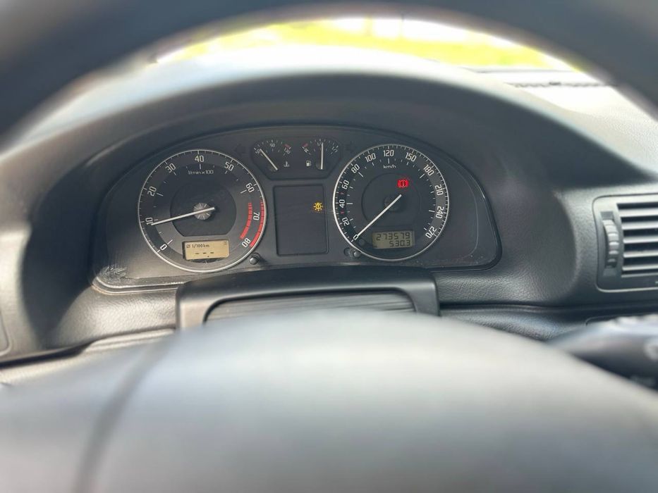 Skoda Superb 2008 год  1.8