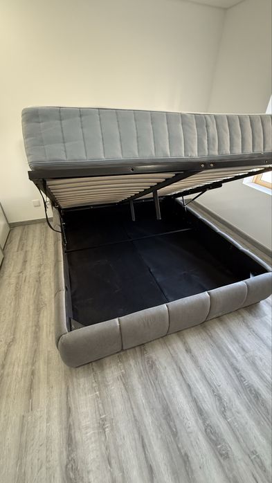 Cama de casal ALBERTO II elevatória