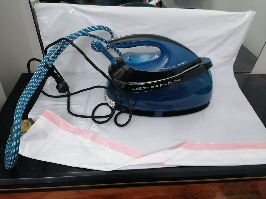 Ferro com caldeira Philips