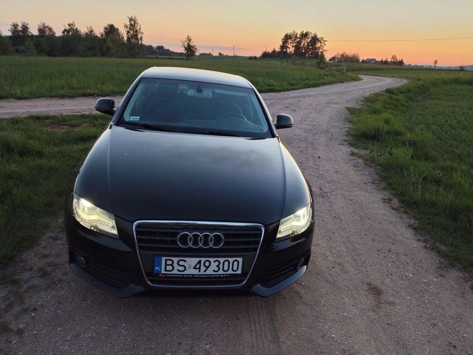 Audi A4 Limousine 2.0 comonreil ledy sedan 170 kucy