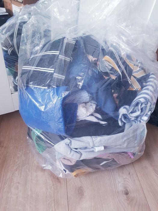 Paka odziezy do dalszej odsprzedaży 10 kg