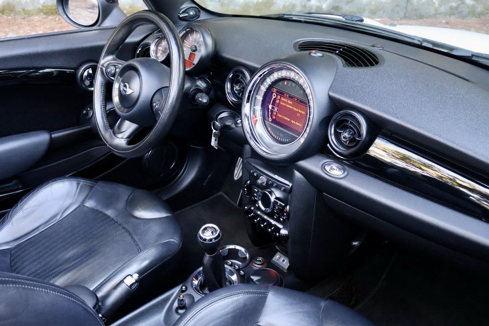 Mini cooper S cabrio ( faço crédito)
