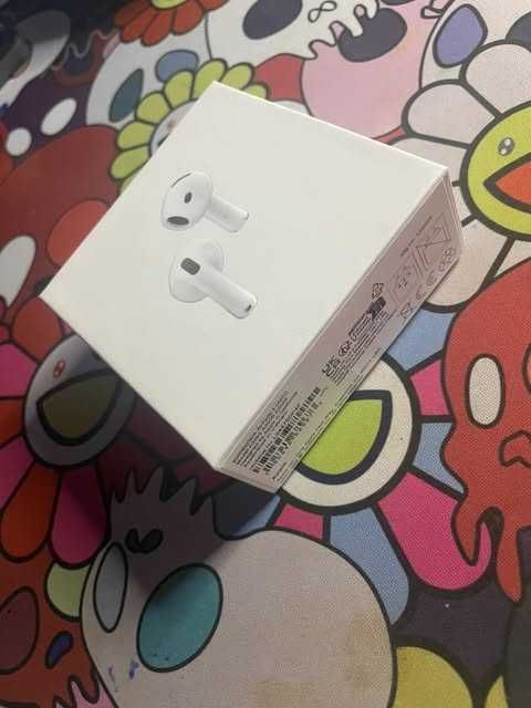 AirPods 4 com Cancelamento de Ruido