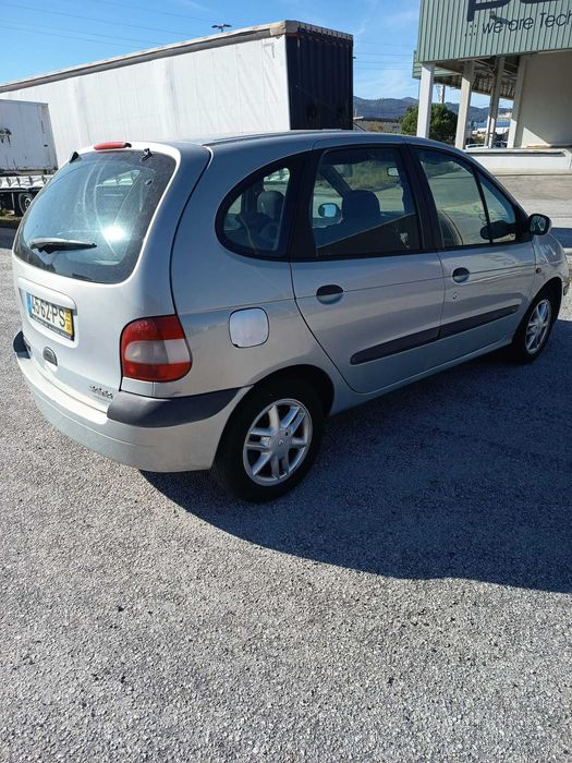 Renault Scenic 1,9dci 102cv foto 3