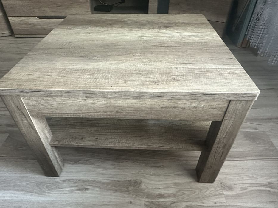 Stolik kawowy 75x75